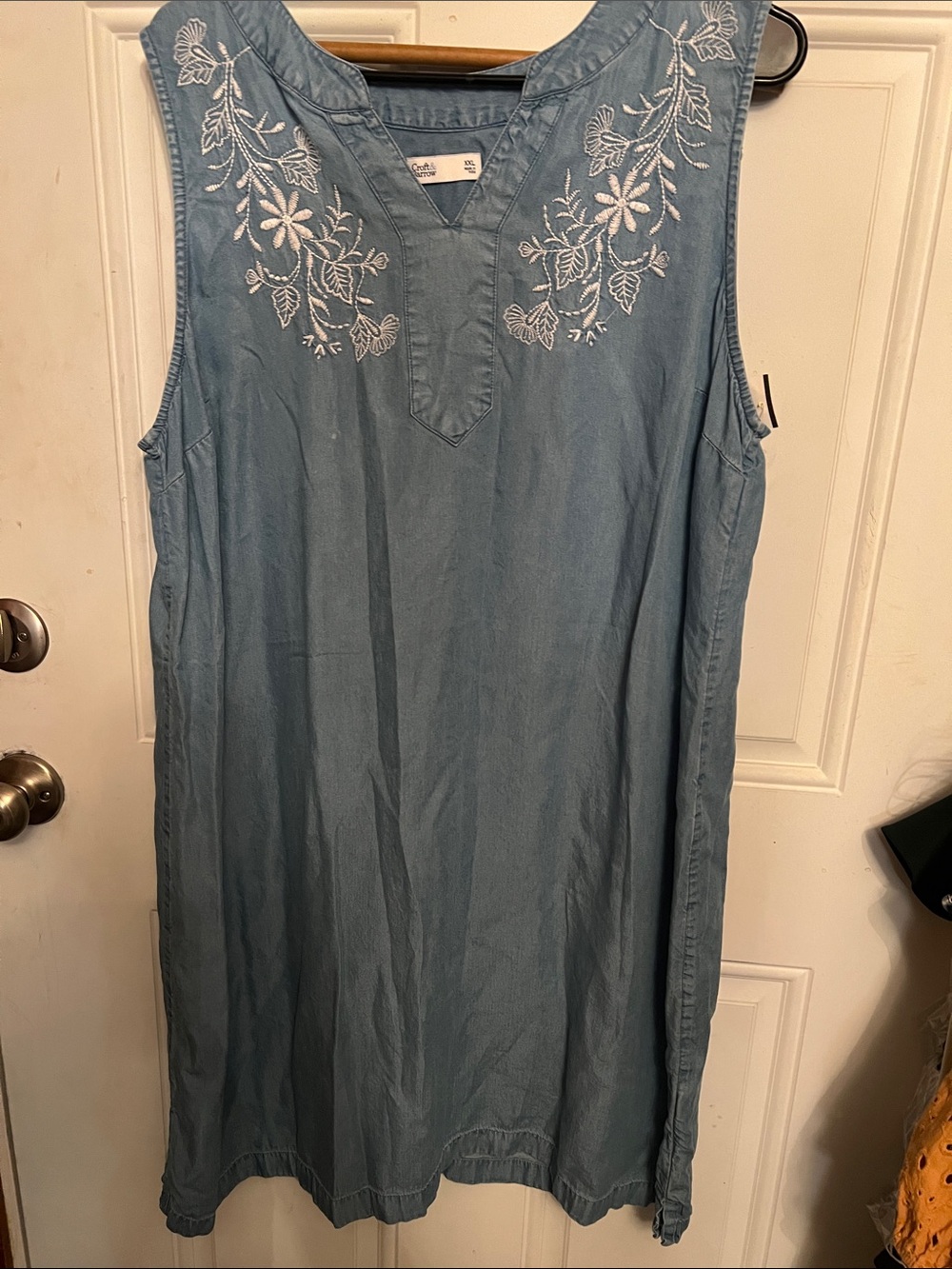 croft & barrow Light Blue Sleeveless Embroidered Shift Dress
